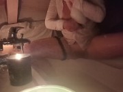 La Milf si masturba nella vasca 6/16