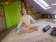 Tattoo model Anuskatzz split practice - sexy flexible yoga inked girl like to stretch body training