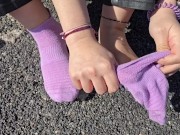 I would like semen from your big cock on my feet 13/16