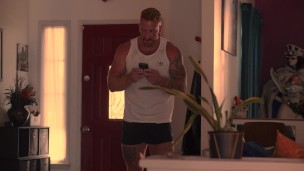 "DON'T LOSE YOUR STREAK!" Duolingo breaks into my house and FUCKS ME - Little Puck