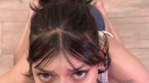 Follando la boca de una Sumisa Hentai - Sloppy Deepthroat sin manos - Meg Vicious