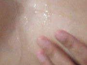 TOMANDO UNA DUCHA SOLA 4/16