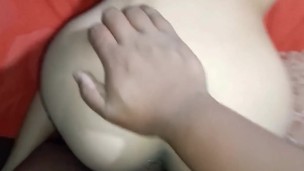 hermanastra infiel follando con su profesor de ingles mientras habla por telefono