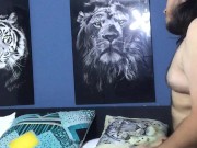 I fuck my girlfriend's pussy on all fours and fill her pussy. 13/16