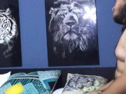 I fuck my girlfriend's pussy on all fours and fill her pussy. 16/16