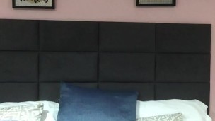 I have sex with a milf until I have an orgasm, we scissor.