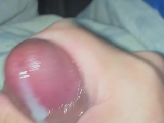 mi pene baboso cubierto de precum botando leche
