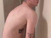 Disfrutando un ratito en la ducha 11/16