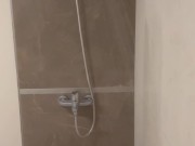 Disfrutando un ratito en la ducha 13/16