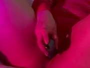 Culona caliente en lencería se masturba 8/16