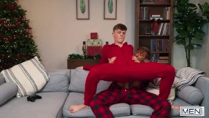 MEN - Dom King Plays Video Games On Christmas Morning While Jake Preston Sneakily Sucks His Cock