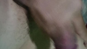 En cama desconida con la polla dura...nose que pase..😋🔥🍆