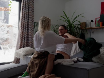 Cozy Skirt, Fiery Passion – A Playful Winter Afternoon on the Couch