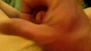 Masturbe (59) with one testicle
