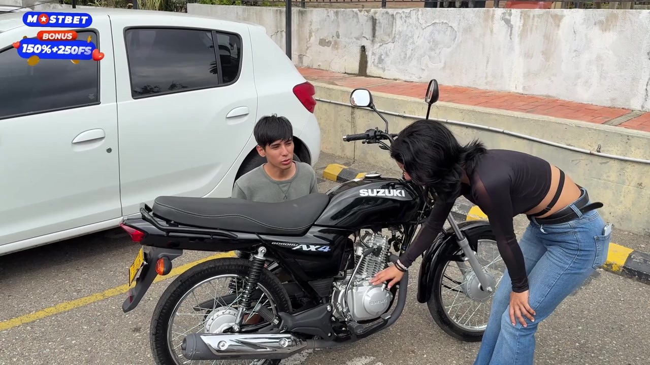 Cute unknown girl asks me for help with her motorcycle and I do some maintenance on her tight pussy. - Free Sex Video - RedTube