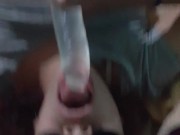 mi padrastro se viene en mi mientras chupo mi juguete para el