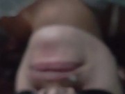 mi padrastro se viene en mi mientras chupo mi juguete para el 16/16