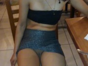 Fui sem calcinha no restaurante e minha buceta ficou a mostra 14/16