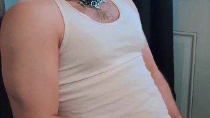 Bitting my straight roomate nipples so he can cum in my beard.