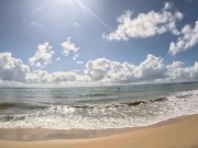 Fomos para uma praia que estava deserta e aproveitamos pra transar gostoso 4/16