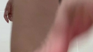 ¿Quieres bañarte conmigo?