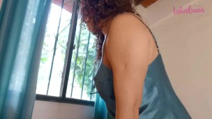 Le doy a mi madrastra su desayuno