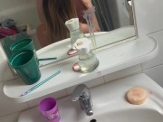 Amour Fou à Genoux : Sa Belle Queue Explose sur Mes Seins ! 4/16