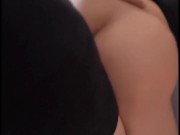 La encuentro grabando para Tktok y la pongo en cuatro 😎 14/16