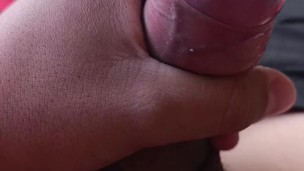 Pillan a Chico masturbándose