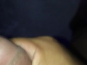 Pajeando mi pene de 13 cm mientras los vecinos follan