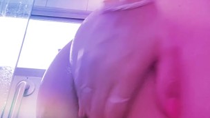 pasandola bien en la ducha 2