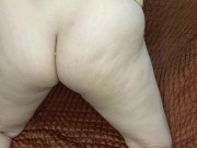 The girl creeming in pussy 8/16