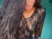 minha namorada magrinha com aparelho pulando em cima de mim 9/16