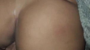 Mi ninfómana no soporta las ganas de que la follen