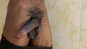 Bottoms who have a tight hole retweet this