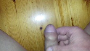 Masturbe (265) with one testicle