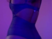 Come, play with me babe 👅 4/16