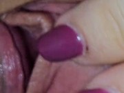 mi piace segarlo mentre mi fotte piano piano e farlo venire mentre mi sgrilletto il clitoride gonfio 2/16