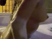 We start in the jacuzzi and she ends up putting it in her ass by herself 13/16