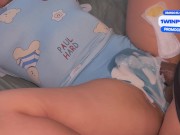 Sexo secreto con la novia de un amigo durante un roce de coño pervertido y semen caliente en bragas 9/16