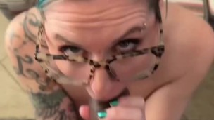 How to properly say bad girl to a woman