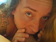 Loirinha chupando pau gostoso até gozar 7/16
