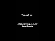 Martina Oliveira não aguenta de tesão e rasga a legging para gozar 15/16