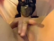 Femme chaude QOS se masturbe et se gode en pensant à la BBC 8/16