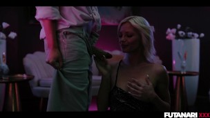 VR Lesbian Trans Girl Sex - Ellie Luna & Zazie Skymm Shemale Fuck
