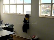 Batendo uma no escritório 9/16