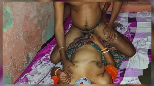 Desi delícia chudai com a bhabhi gostosa e o namorado