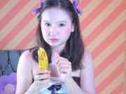 Now I understand why minions like bananas so much, fingering my tight pussy is not enough for me 5/16