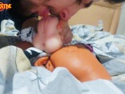 Üvey abla ve Üvey kız kardeşinin amcığını yalıyor 8/16