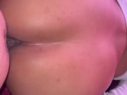 Mamá culona se deja follar 12/16